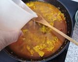 Foto del paso 4 de la receta: Paella con costillas de cerdo y gambas