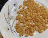 Foto del paso 1 de la receta: Fideos coditos con albahaca