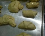 Foto langkah ke 5 dari resep Roti bakery isi pisang coklat #indonesiamemasak.