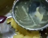 Foto langkah ke 2 dari resep Simple mashed potatoes.