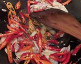 Foto langkah ke 4 dari resep Tumis pare rebon kepala cumi.
