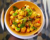 A picture of step 5 of Phool Makhana Bhel.