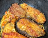 A picture of step 8 of Seyal fish.