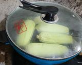 Foto langkah ke 2 dari resep Jagung Manis Rebus.
