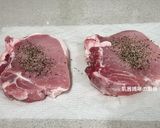 A picture of step 3 of Easy Pork Loin Chops.