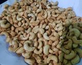 Foto langkah ke 3 dari resep Kacang Mede Bawang.