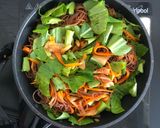 Hình bước làm 4 của món Mì lứt 🍝 xào kim chi 🥬