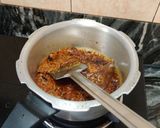 A picture of step 7 of Egg peas masala.