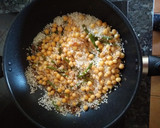 Foto del paso 5 de la receta: Arroz con pollo judías verdes y garbanzos