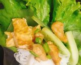 รูปขั้นตอนการทำที่ 9 ของ เมี่ยงไก่ผัดกับผักสด