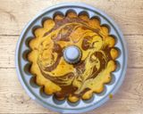 Foto langkah ke 7 dari resep Marmer Cake.