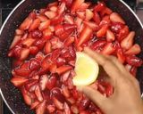 A picture of step 2 of STRAWBERRY 🍓🍓 Homemade STRAWBERRY JAM.
