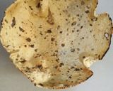 A picture of step 2 of Mayo Veg Papad Bowl.