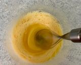 Foto del paso 2 de la receta: Bizcocho de nata y mezcla de chocolates 🍫