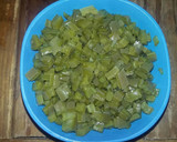 Foto del paso 1 de la receta: Costillitas de puerco con nopales y chile colorado