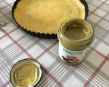 Foto del passaggio 2 della ricetta Crostata di Natale con crema al pistacchio
