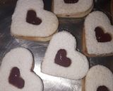 Foto del paso 5 de la receta: Corazoncitos de mermelada de frutos rojos con Masa sablée