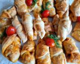 Pas rețetă Cornuri cu suçuk (cârnaț turcesc)și mozzarela🧿 1 fotografie