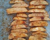Foto del paso 4 de la receta: Rodaballo con espárragos blancos a la plancha con papas rústicas al horno y mayonesa de miso y humo