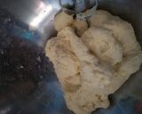 Foto langkah ke 2 dari resep Butter rolls.