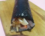 Foto langkah ke 7 dari resep Crispy Sushi Roll.