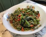 Une image de l'étape 15 de Cima di rapa aux anchois, poivron rouge et pecorino.