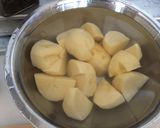 A picture of step 1 of Chicken wing tip and Potato Stew.