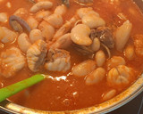 Foto del paso 4 de la receta: Fabes/Judiones con almejas y rape