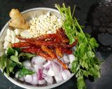 મૈસુર ઢોસા વિથ મૈસુર ભાજી (Mysore Dosa Mysore Bhaji Recipe In Gujarati) રેસીપી સ્ટેપ1ફોટો