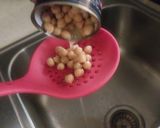 A picture of step 1 of Roasted Chickpeas.