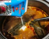 Foto langkah ke 5 dari resep Lontong Kikil Khas Surabaya.