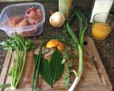 Foto del paso 1 de la receta: Cocina aromática: Pollo "Un, dos, tres" light