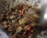 Gambar langkah 3 resipi 18:5:24 - Kerang goreng rencah tumbuk.