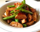 Foto langkah ke 5 dari resep Tumis Bakso Buncis.