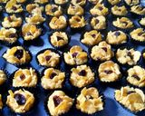 Foto langkah ke 5 dari resep Cornflake cookies.