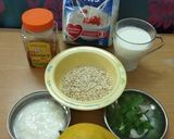 A picture of step 2 of Oats-mango smoothie.