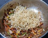 A picture of step 8 of Chinese Bhel.