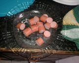 Foto del paso 3 de la receta: Fideos coloridos con panchos