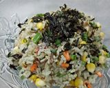 A picture of step 6 of Brown Rice Fried with Seaweed (Vegetarian).