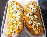 Foto del paso 4 de la receta: Tosta de manzana caramelizada con queso azul