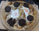 Foto del paso 3 de la receta: Pastel fondue de patata con morcilla y huevos