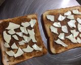 A picture of step 2 of Bread Pizza.