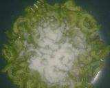 Foto langkah ke 2 dari resep Sayur Pare Sederhana.
