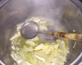 Foto langkah ke 2 dari resep Sup Krim Jagung.