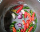 Foto langkah ke 2 dari resep Sambal bawang Ala esterlita Alexander.