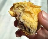 Foto langkah ke 10 dari resep Bolen pisang coklat.