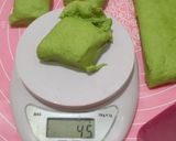 Foto langkah ke 5 dari resep Bakpao Daun Kelor No Mixer.