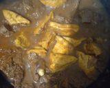 Foto langkah ke 4 dari resep Semur daging sapi pedas manis.