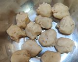 A picture of step 5 of NAMKEEN MODAK...