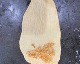 Hình bước làm 3 của món Bánh mì cuộn nhân chà bông